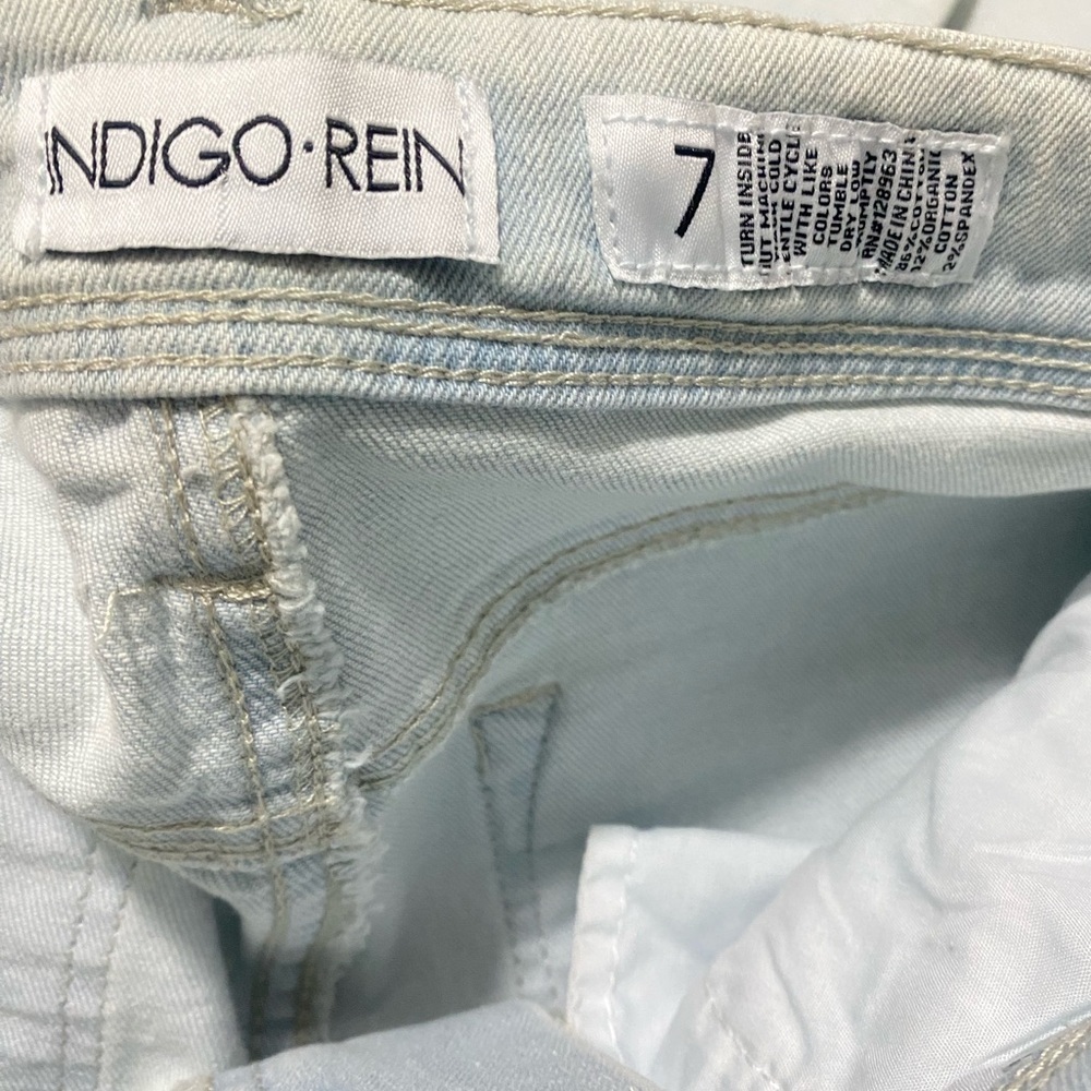 Indigo Rein Women's Light Blue Skinny Jeans - Picture 8 of 9